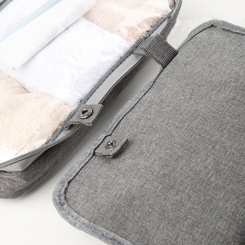 Brehn | Travelique Reise-Kosmetik-Organizer | Kompakt & Wasserabweisend | Mit 4 Fächern & 360° Haken | Für Damen & Herren