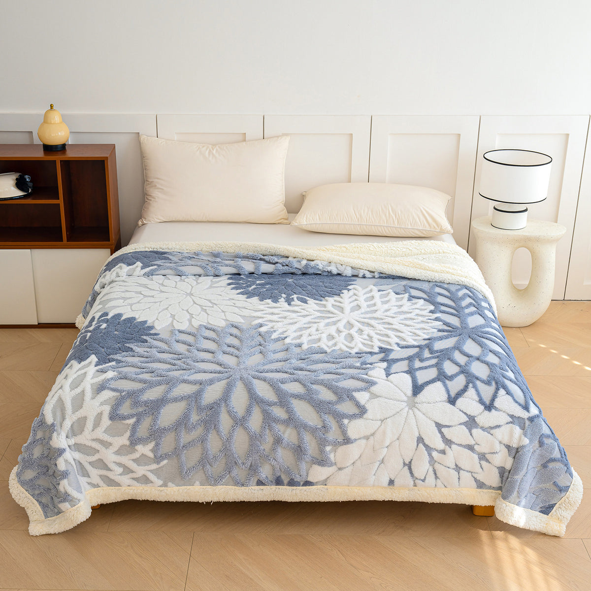 Warme Doppel-Kuscheldecke mit Lammfleece-Imitat