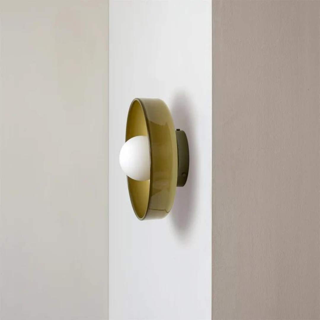 Runde Deckenlampe mit stilvoller Funktionalität - LumiSphere | Brehn