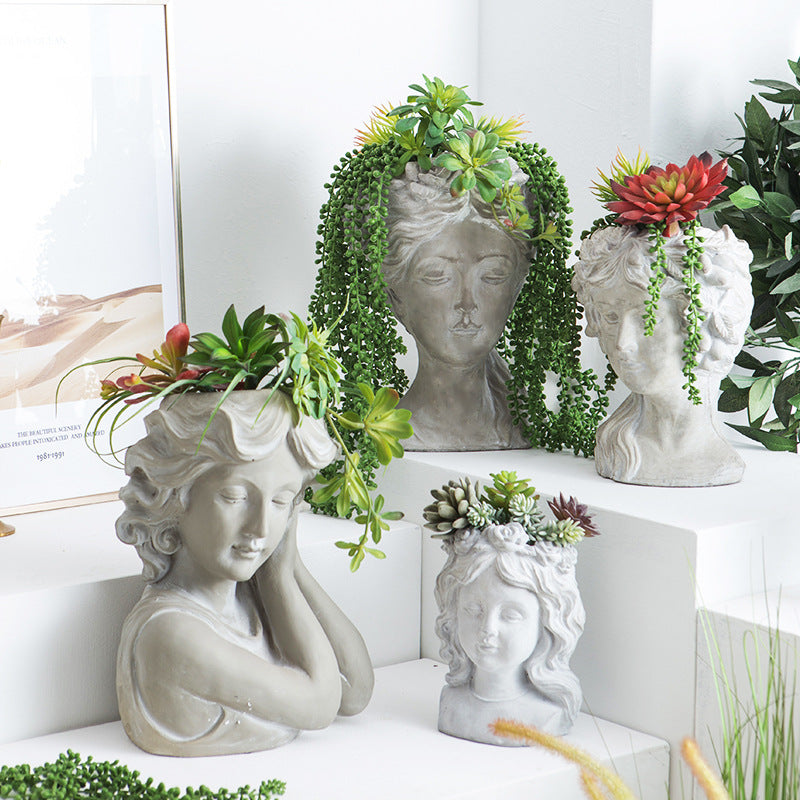 Kunstvolle Kopfskulptur Blumentopf Brehn