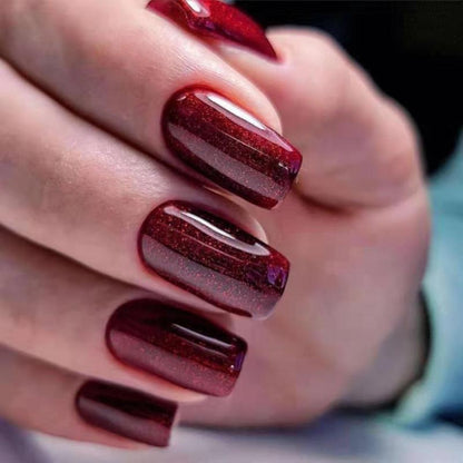 Elegante Kunstnägel im modischen Stiletto-Design Brehn