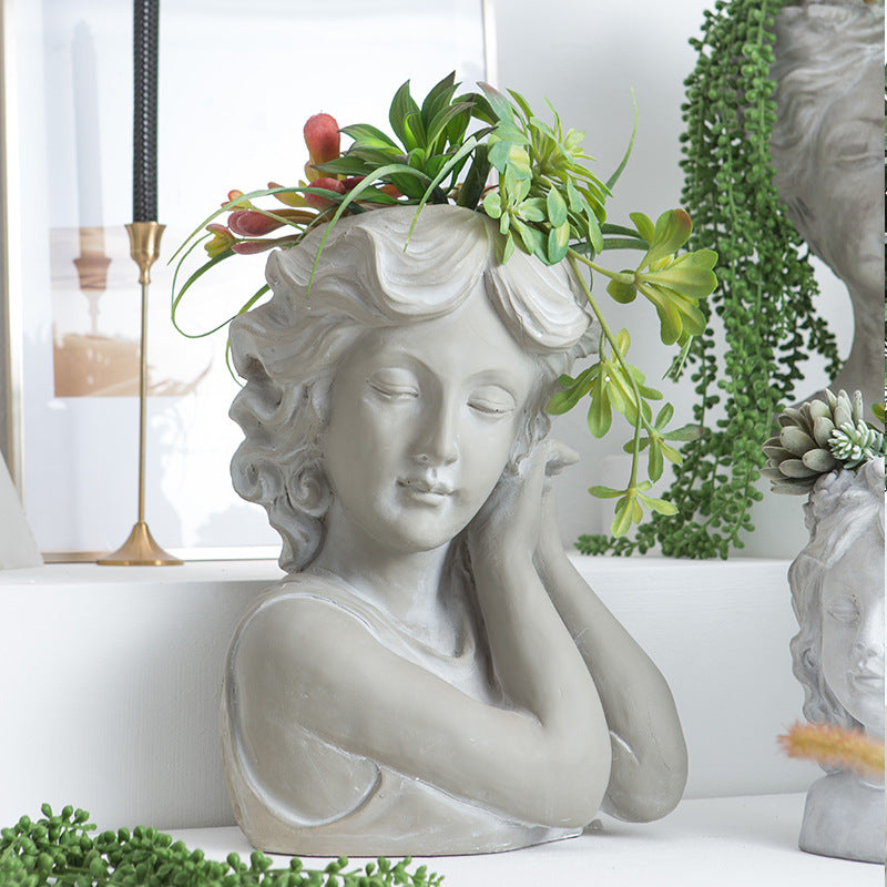 Kunstvolle Kopfskulptur Blumentopf Brehn