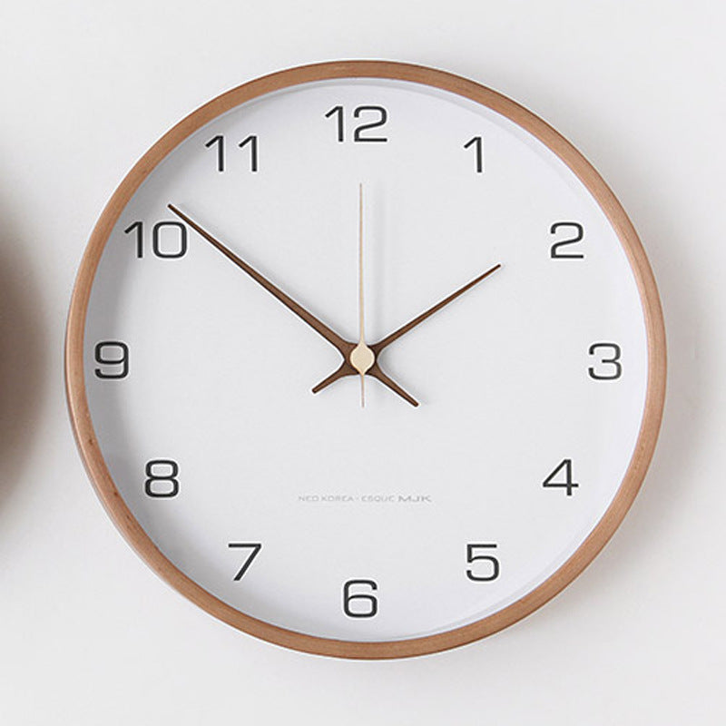 Elegante Holz-Wanduhr – Zeitloser Stil und Präzision