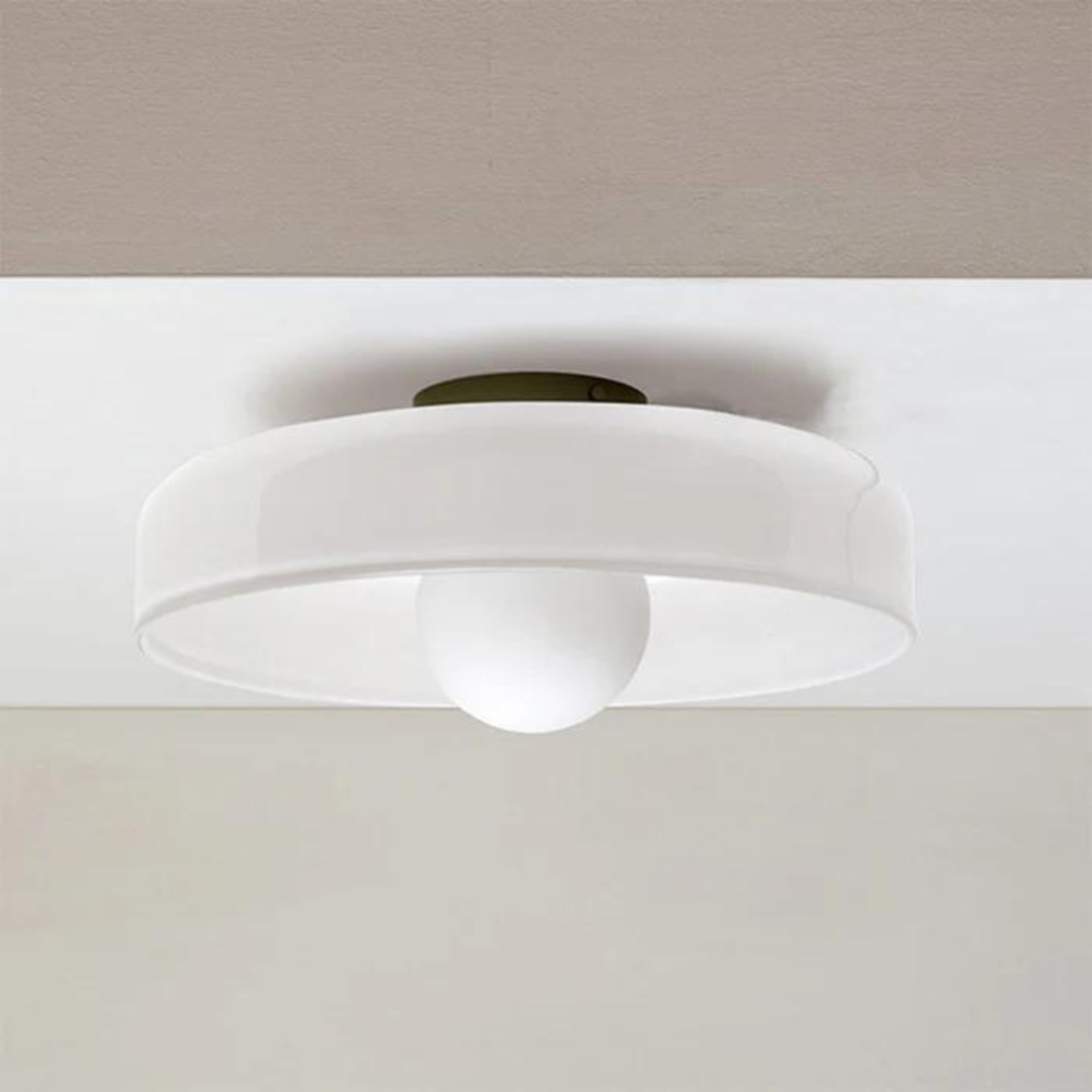 Runde Deckenlampe mit stilvoller Funktionalität - LumiSphere | Brehn