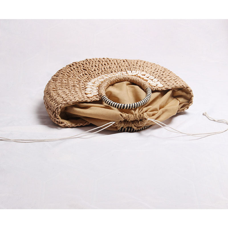 Elegante Korbtasche mit Muscheldekor Brehn
