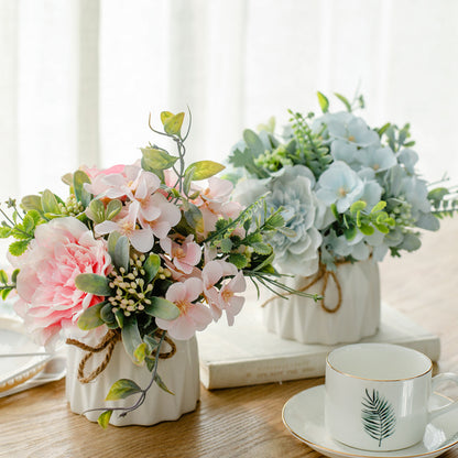 Charmante Blumenarrangement