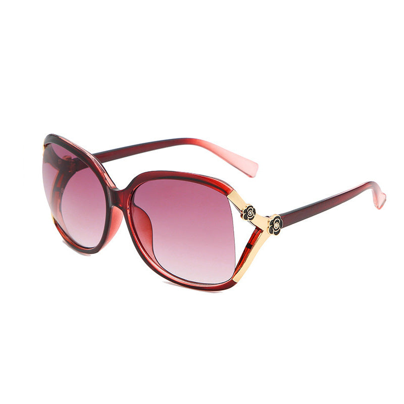 Damen Oversized Designersonnenbrille mit luxuriösen Akzenten Brehn