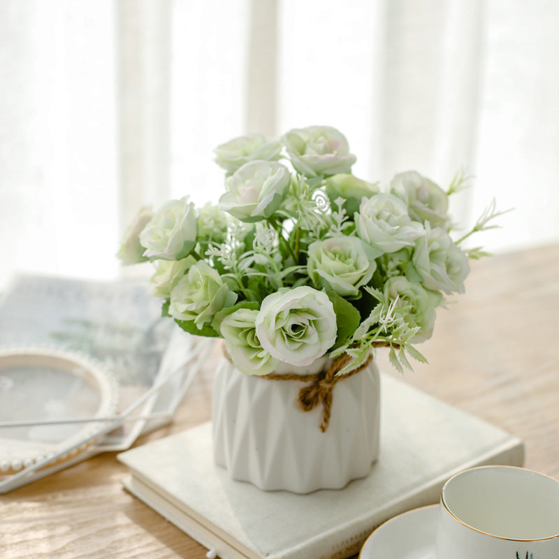 Charmante Blumenarrangement