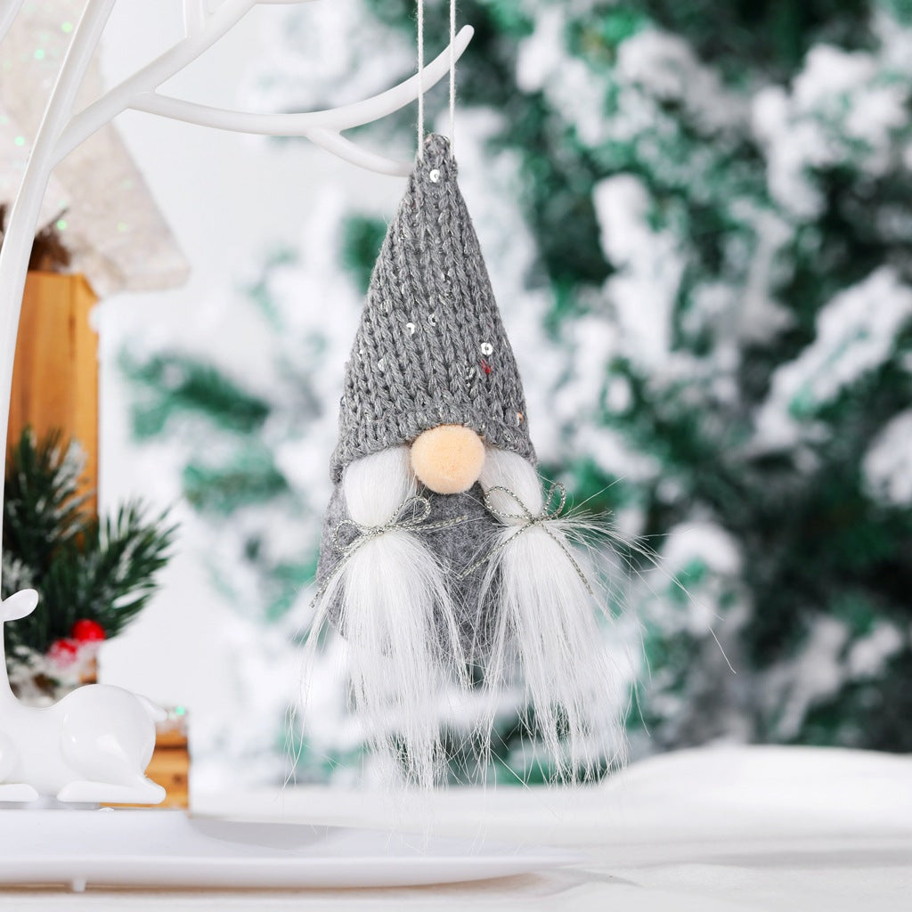 Weihnachtlicher Wichtel-Anhänger mit Pailletten