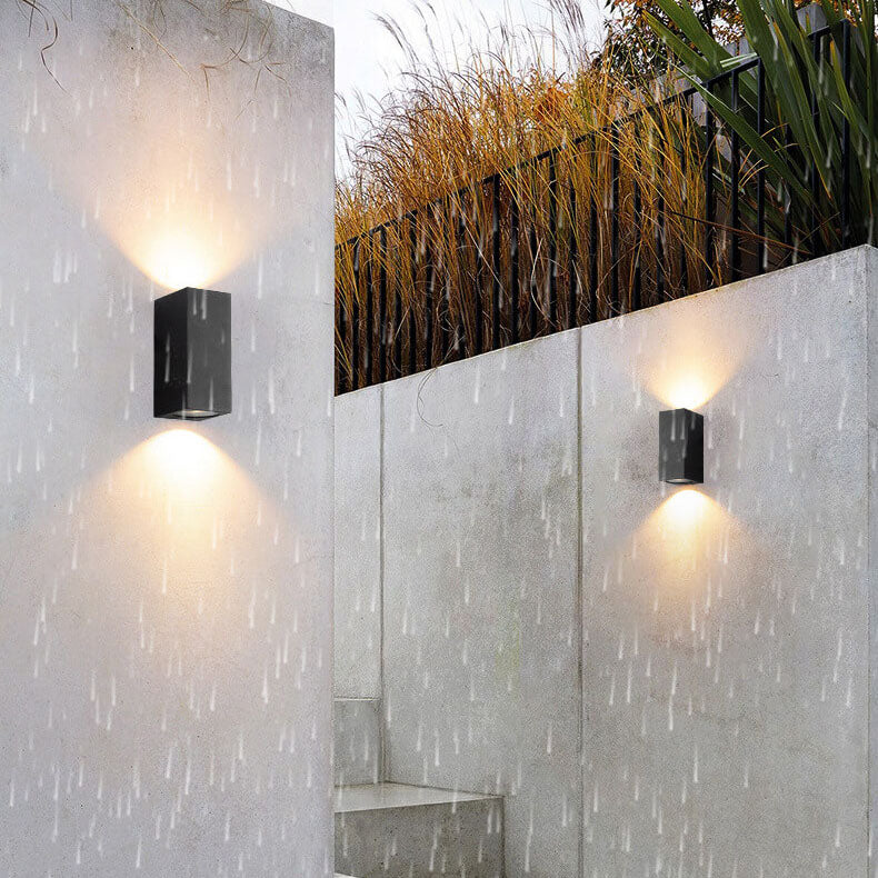 Moderne einfache Außen wasserdichte Aluminium-Glas-Zylinder 2-Lampen-Wandleuchte | Brehn