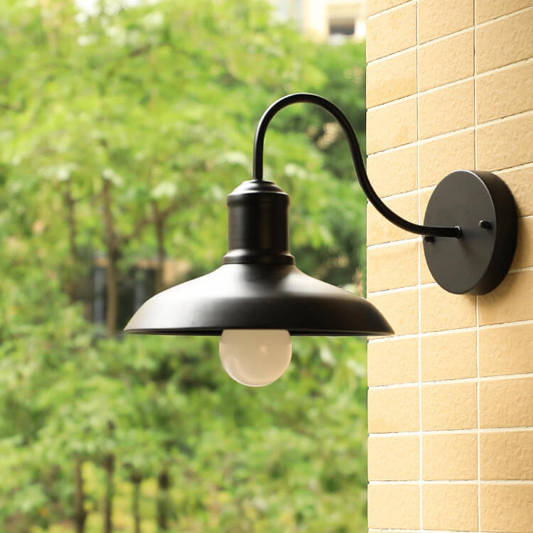 Retro Loft Dome Eisen Außen Wasserdicht 1-Licht Gebogene Arm Wand Sconce Lampe | Brehn