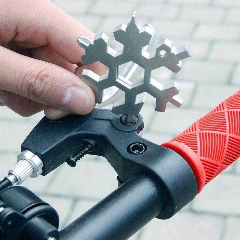Vorweihnachtsverkauf18-in-1 Edelstahl Schneeflocken Multi-tool | Brehn