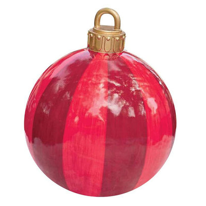 Brehn | Aufblasbarer Weihnachtsball im Freien dekoriert