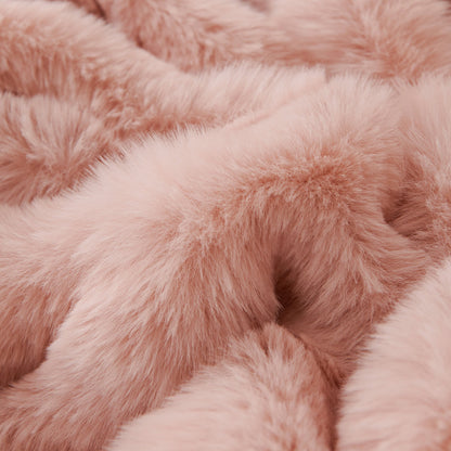 Luxe Ripple Faux Fur Sofa Cover - Modern, Stylisch & Langlebig Sofa Schutz | Brehn