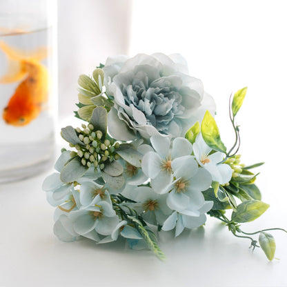 Elegante Kunstblumenarrangement