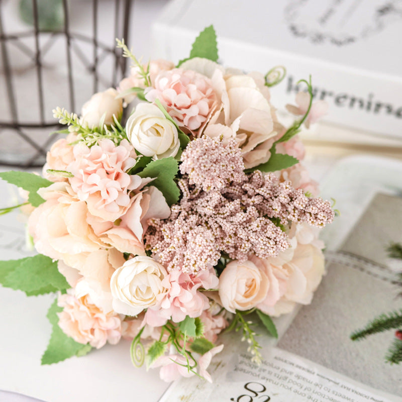 Dekorative Blumenarrangement
