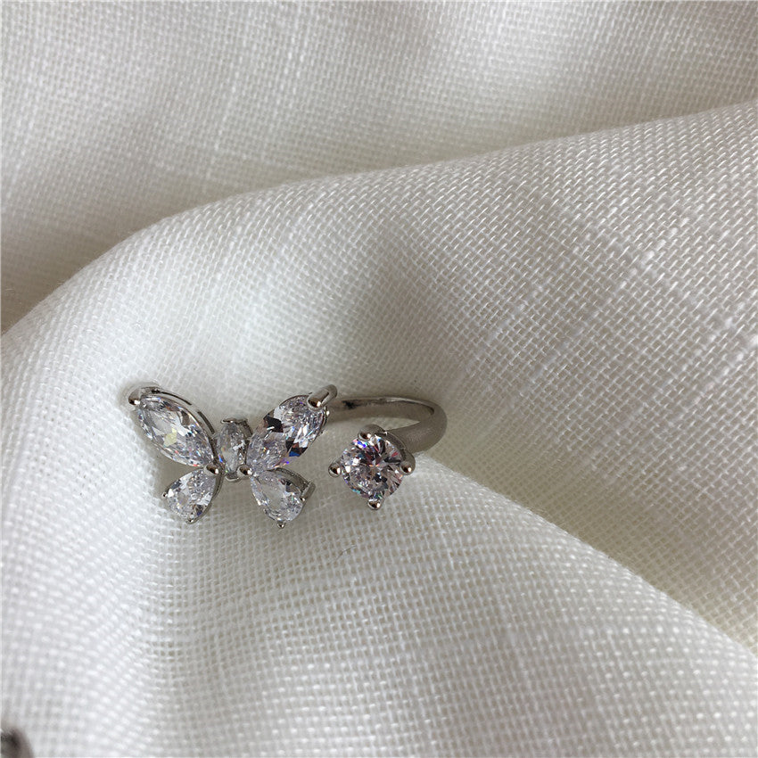 Elegante von Schmetterlingen inspirierte verstellbare Ring Brehn