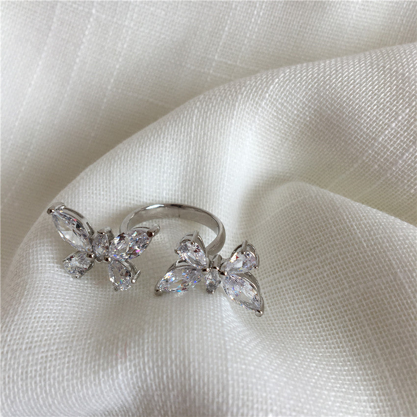 Elegante von Schmetterlingen inspirierte verstellbare Ring Brehn