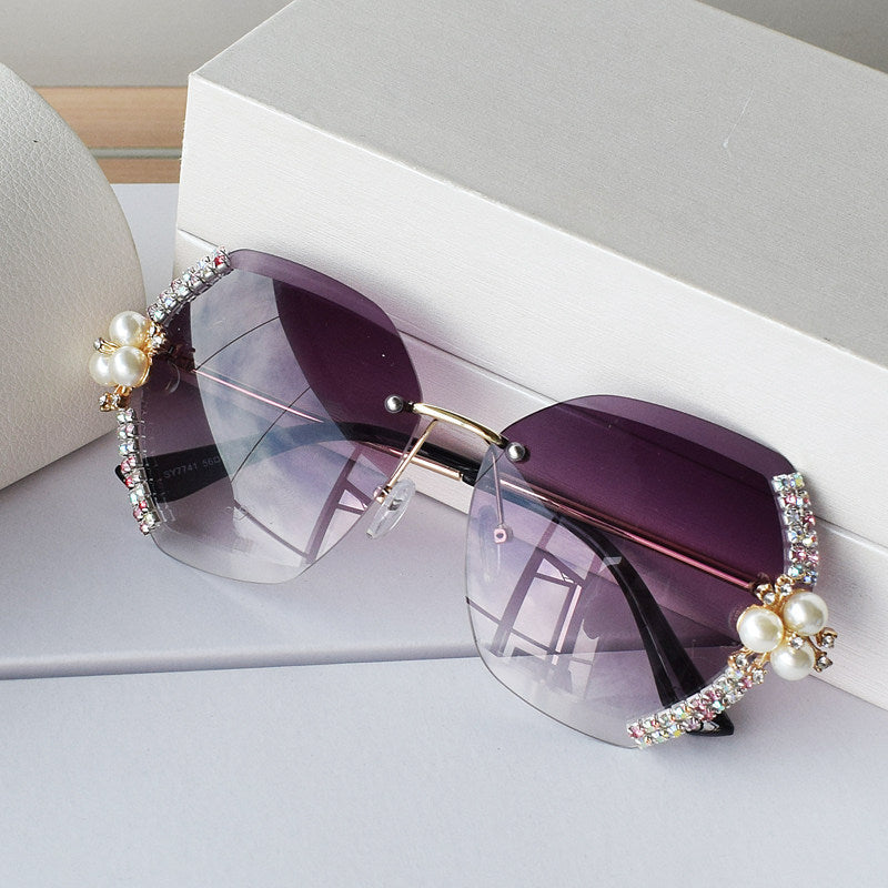 Damen extravagante Oversized-Sonnenbrille mit Perlverzierungen Brehn