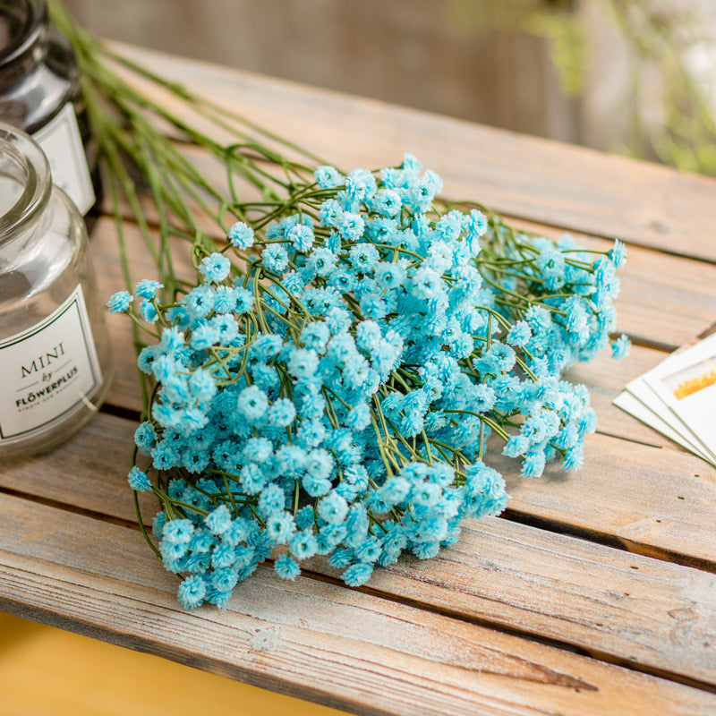 Lebensechtes Gypsophila Blumenbouquet