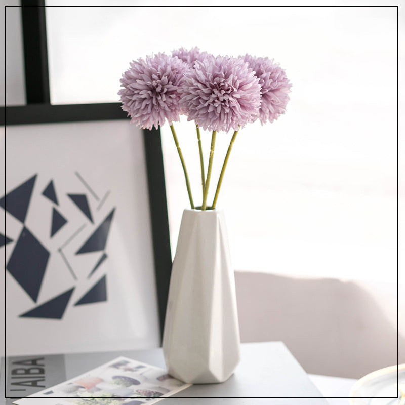 Lebensechte Pfingstrosen-Blumenarrangement