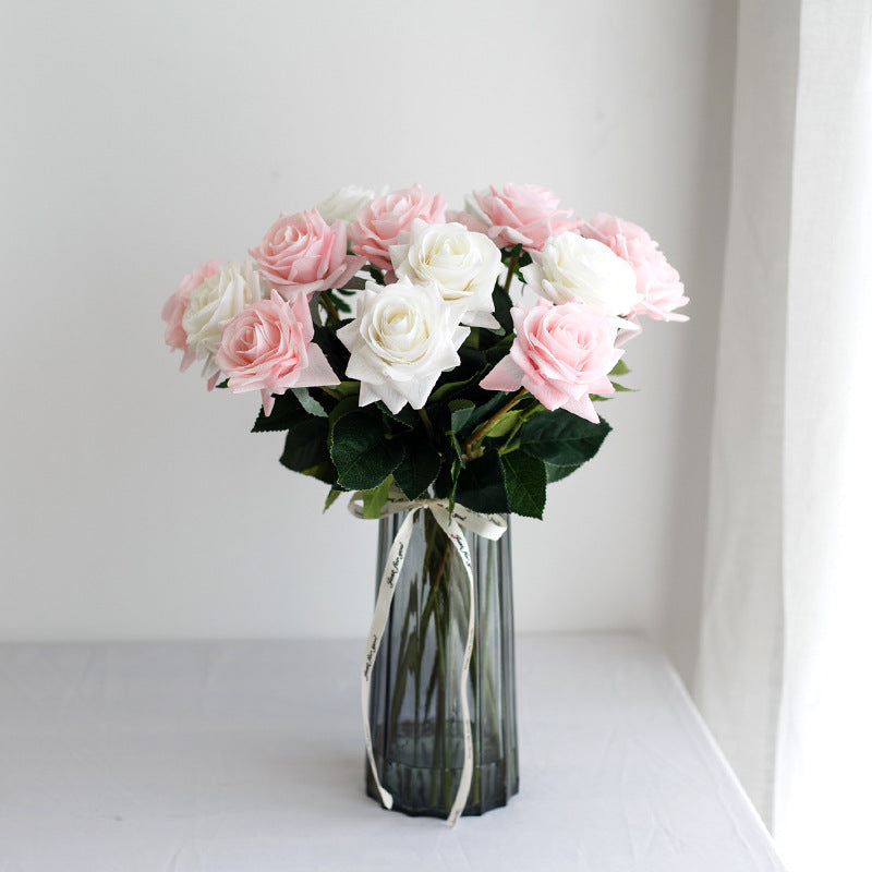 Realistische synthetische Rosenstiel