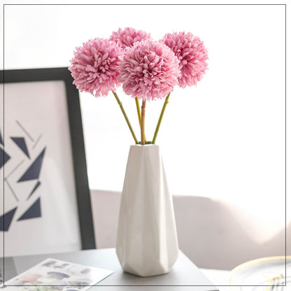 Lebensechte Pfingstrosen-Blumenarrangement