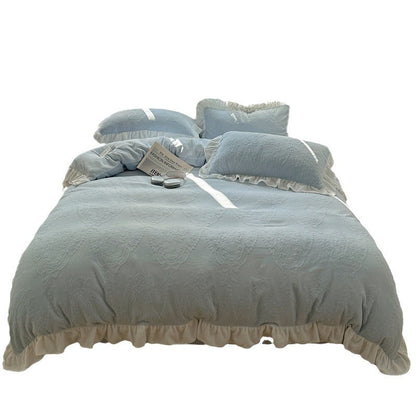 Flauschiges Milchfaser-Fleece Bettwäsche-Set mit Spitzenbesatz