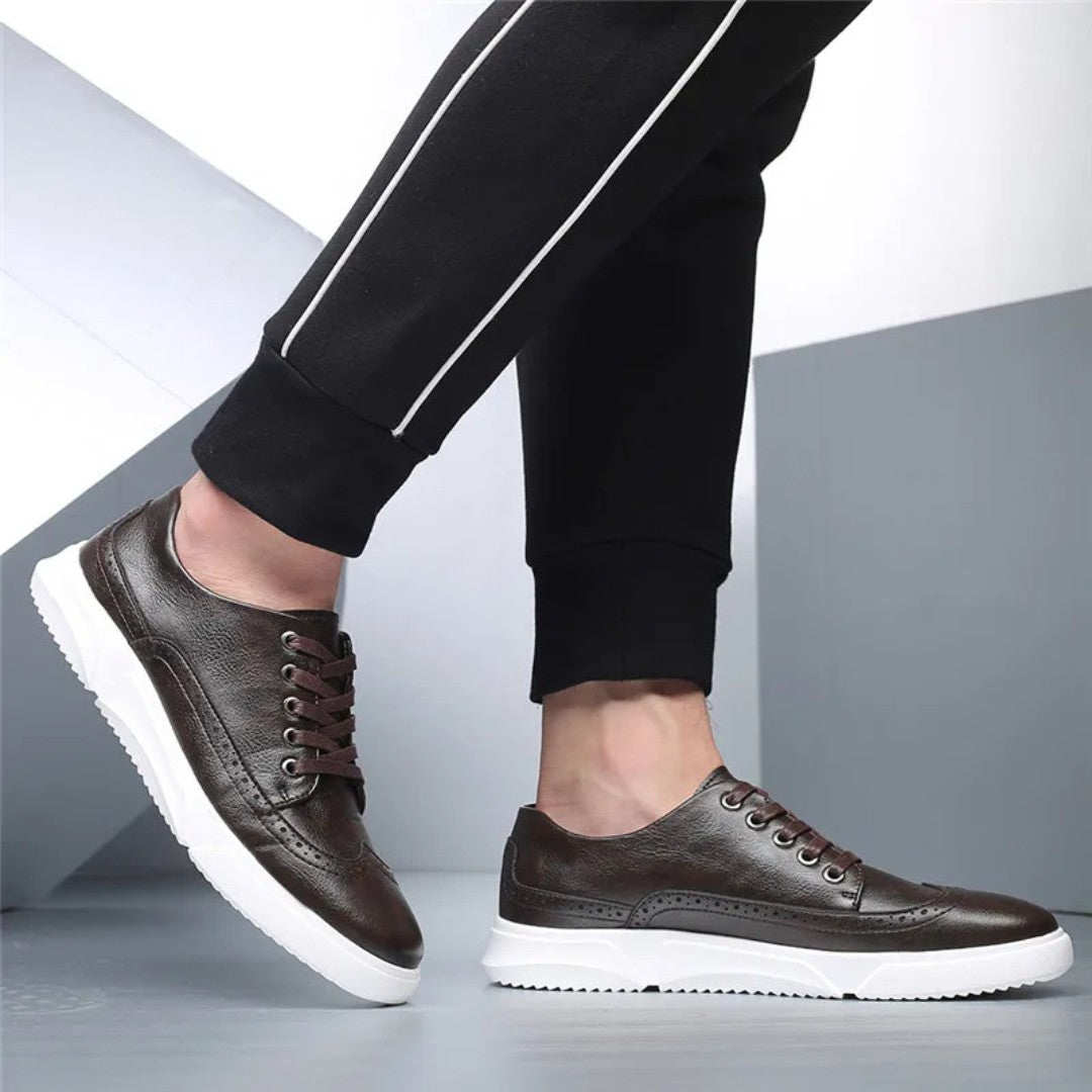 Leder Brogue Sneaker mit Gummisohle