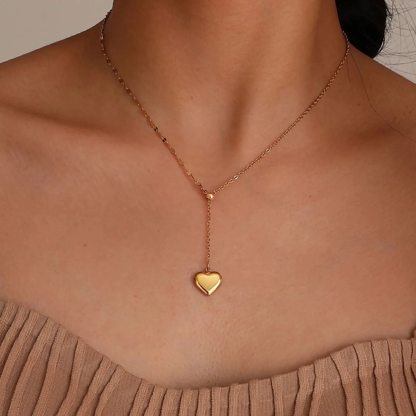 Brehn | 14k zart feminine Herz Hängeleuchte