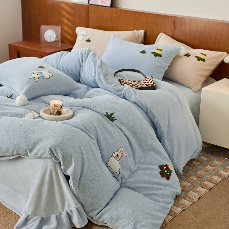 4-teiliges Milchfleece-Bettwäsche-Set mit Stickerei