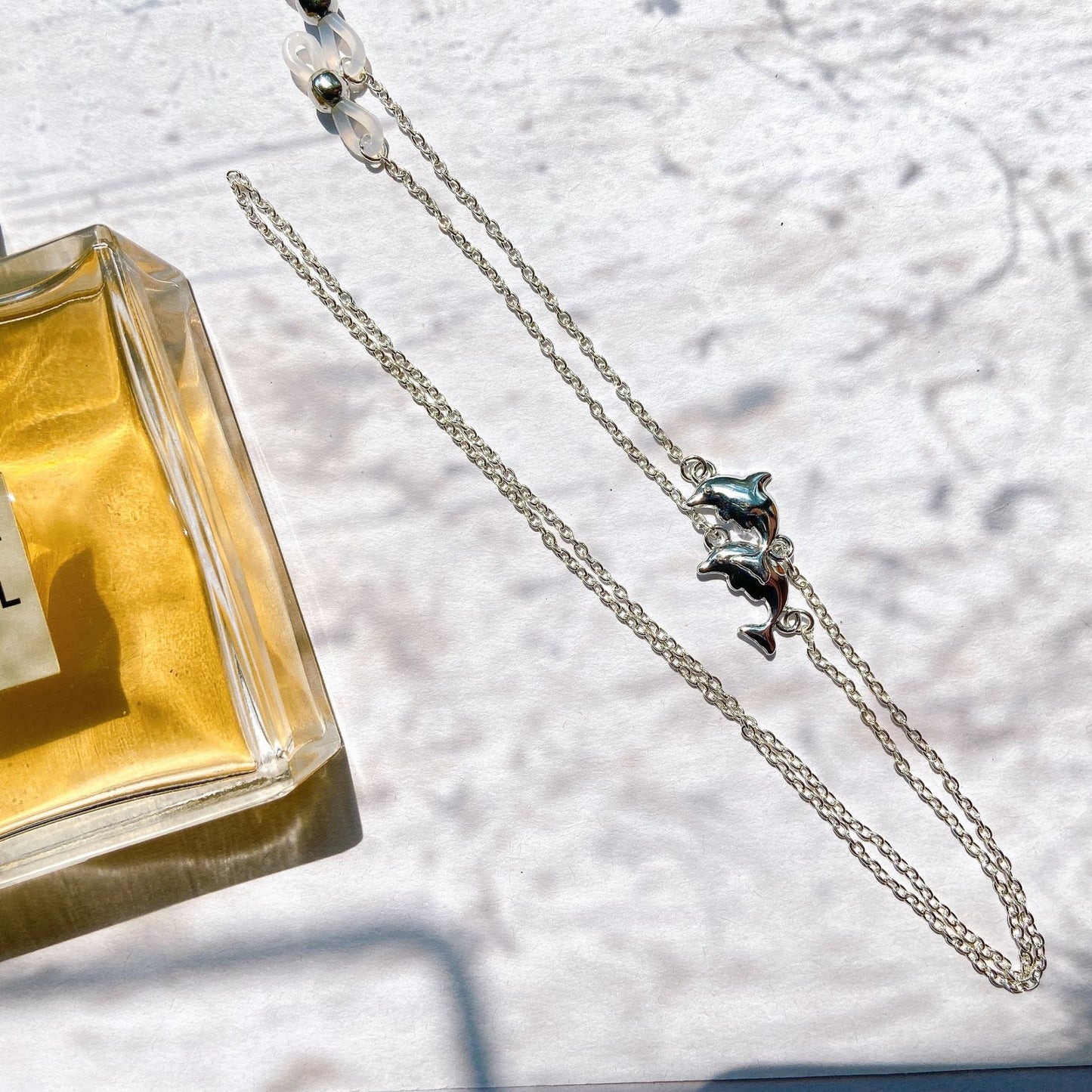 Elegante Halskette mit Filigranem Anhänger Brehn