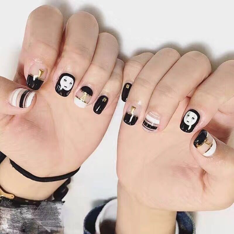 Künstlerisches Press-On Nagelset