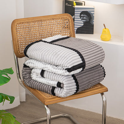 Moderne Flanelldecke mit geometrischem Karomuster