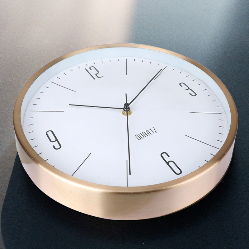 Wanduhr im modernen Design Brehn