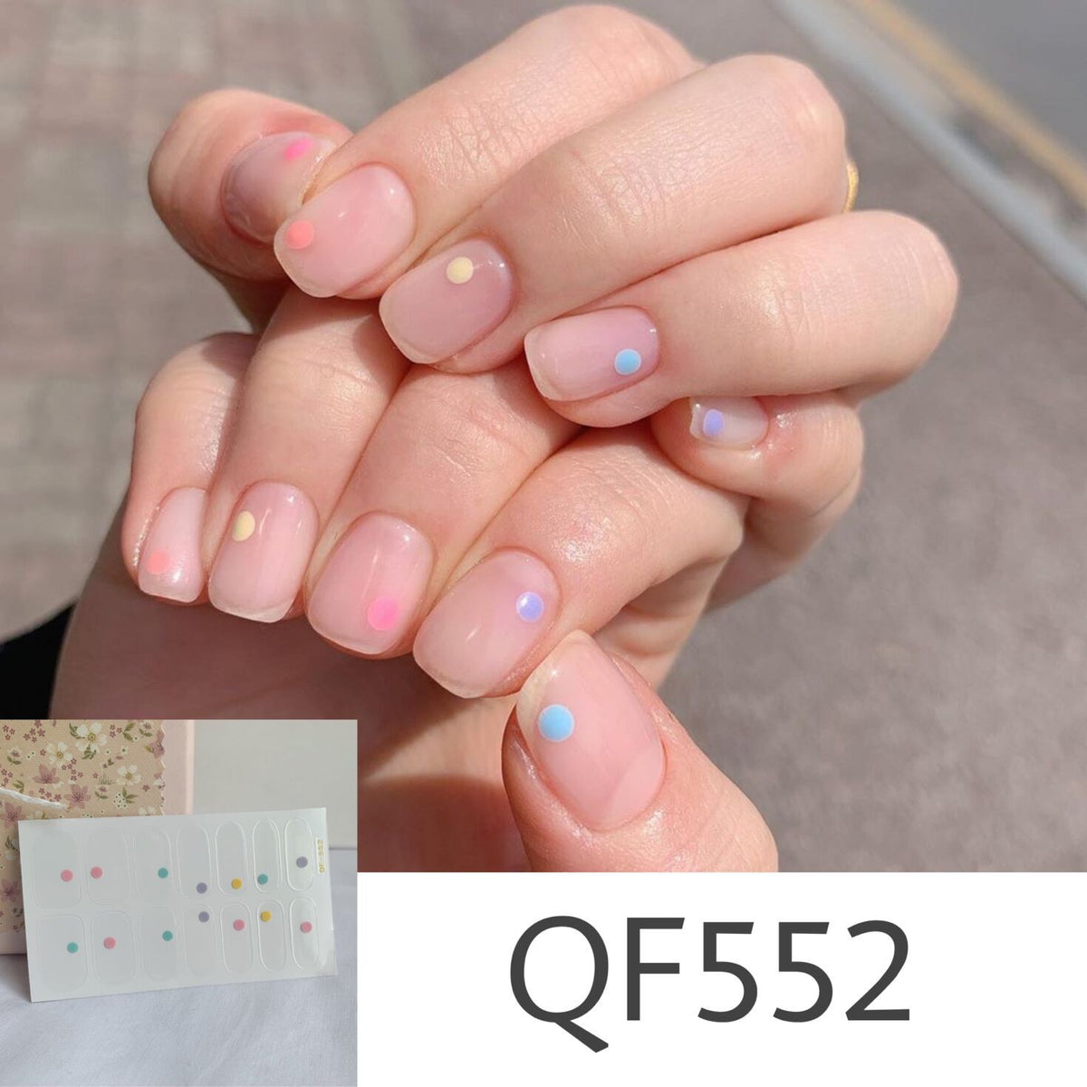 Künstliche Nagelkunst mit Sterndesign Brehn