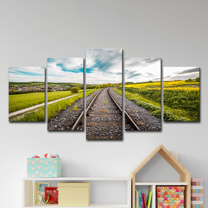 Brehn | Grünes Eisenbahn Dorf Landschaft Leinwand Multi-Stück Wandkunst für Hausinterieur