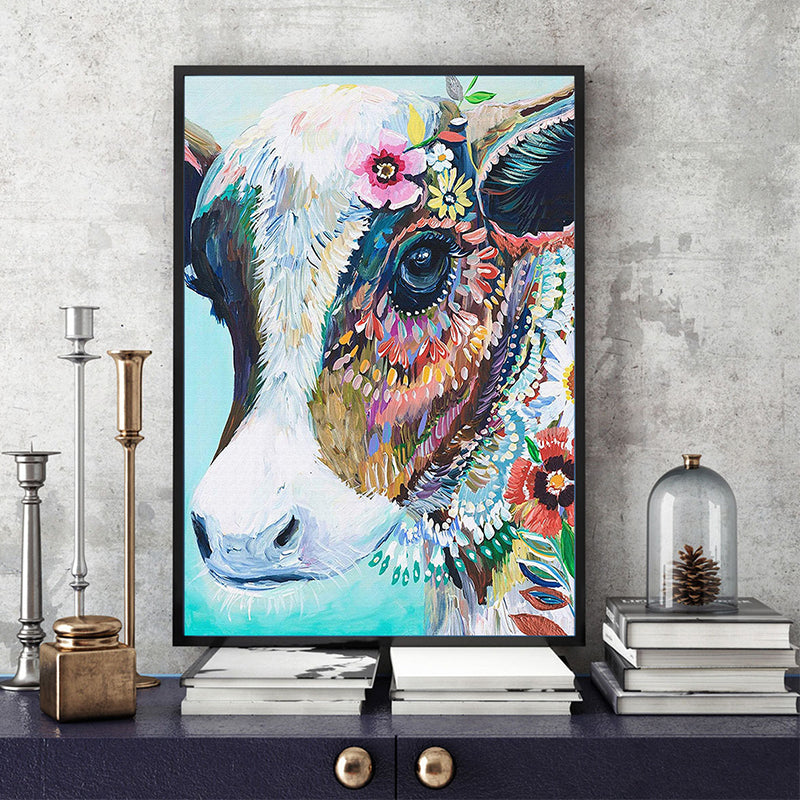 Brehn | Koe met Bloemen Schilderij Canvas Blauw Modernistische Stijl Woonkamer Wanddecoratie