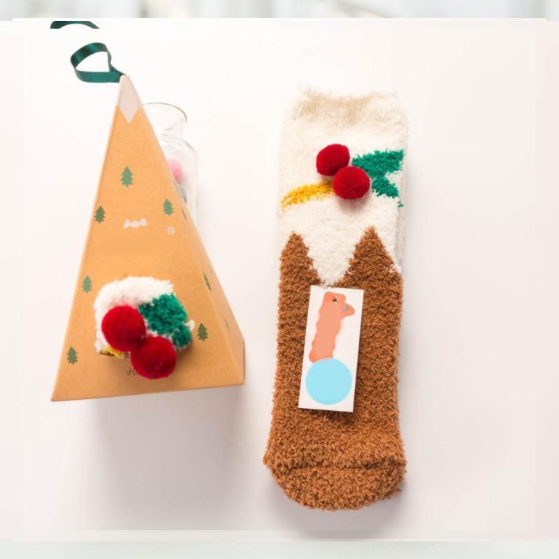 Brehn | 4 Paar Weihnachts-Themen Korall-Fleece weiche warme Socken
