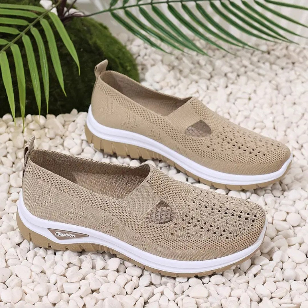 Vellora – Damen Mesh Slip-On Komfort Sneaker