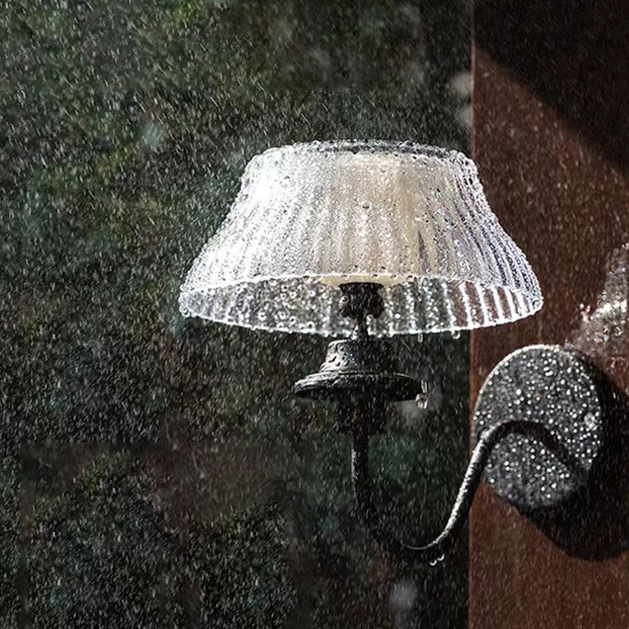 Zeitgenössische Retro Solar Eisenlegierung Kunststoff LED Wasserdichte Wand Sconces Lampe für Außenbereich | Brehn
