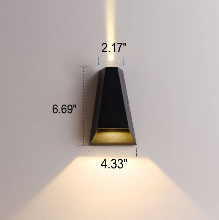 Moderne kreative trapezförmige Up and Down beleuchtete LED Außenwandleuchte | Brehn