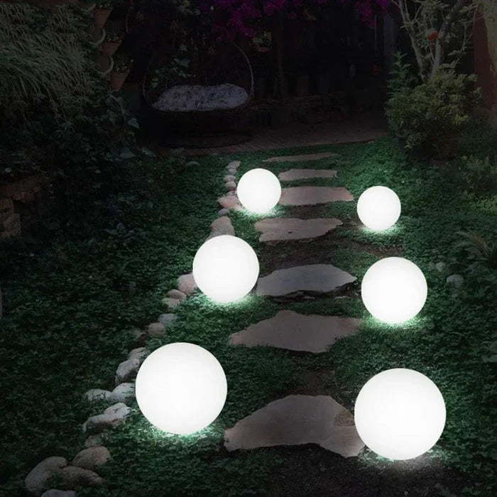 Brehn | Kugelförmige Gartenbeleuchtung - GlowSphere
