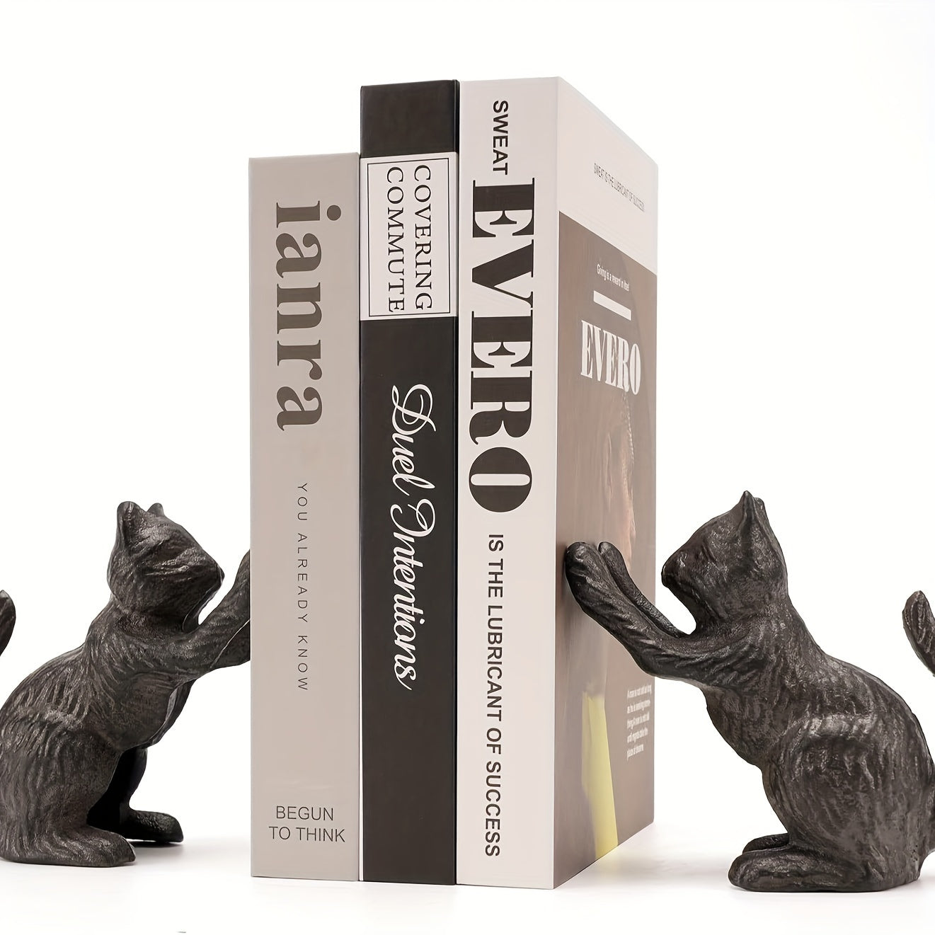 VintageCat - Rustikale Gusseisen-Buchstützen für stilvolle Innenräume Brehn