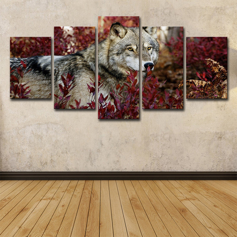 Brehn | Wolf in Bushes Canvas Print Rood und Grau Moderne Stil Wanddekoration für Wohnzimmer