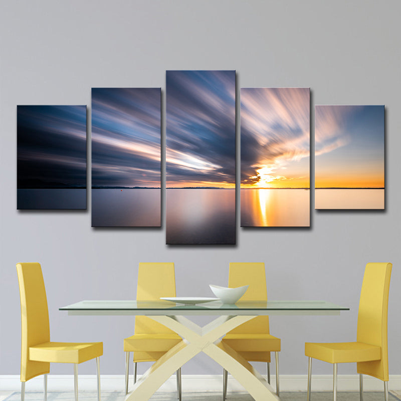 Brehn | Moderne Wandkunst Momentaufnahme von Wolke über ruhigem Meer in Blau für Esszimmer