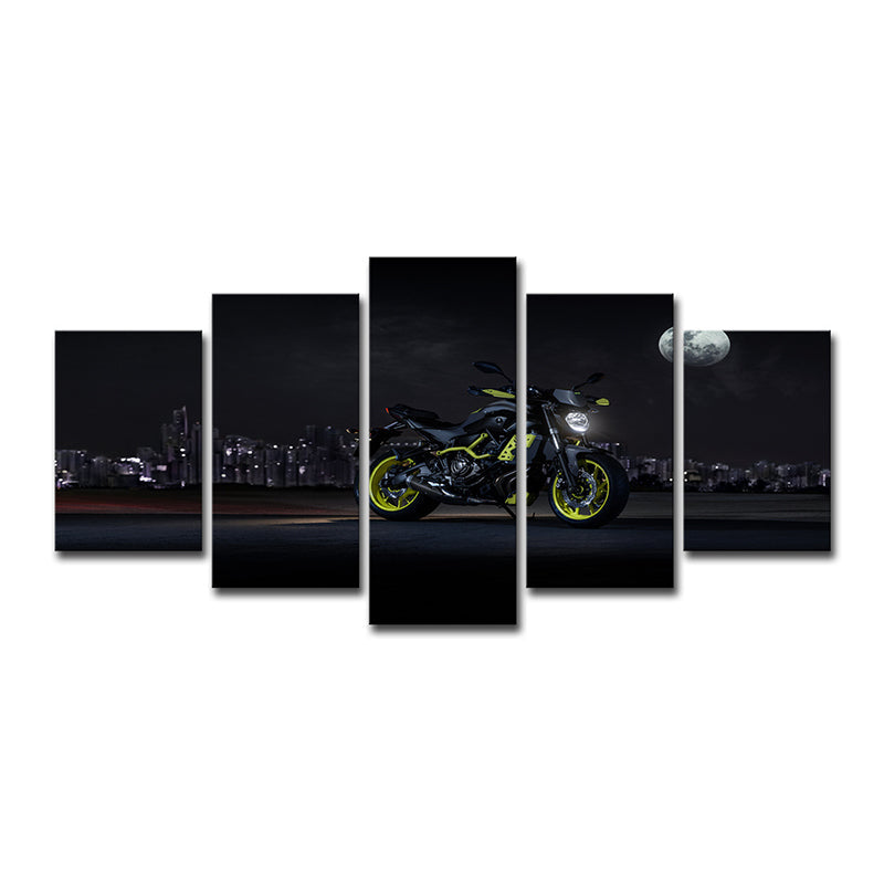 Brehn | Cool Motorbike Ride Canvas Art voor Jongenskamer Maan Nacht Stadslandschap Wanddecoratie in Zwart