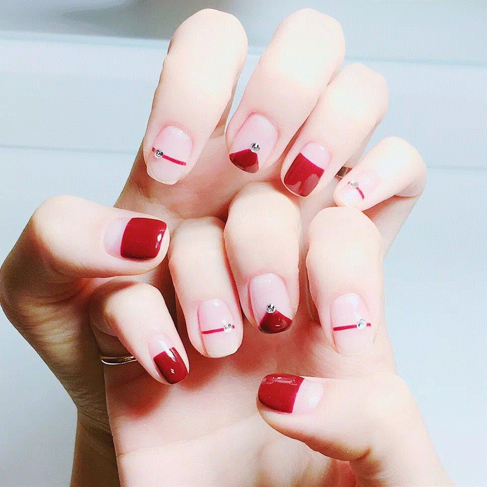 Dekoratives Press-On Nail Art Set