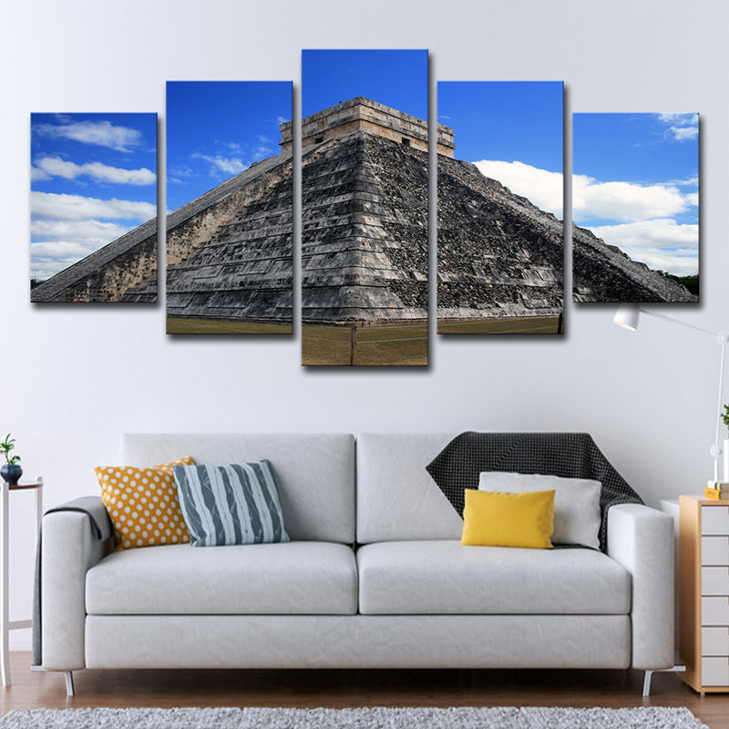 Brehn | Maya Piramide Buitenzicht Kunstafdruk Mondiaal Geïnspireerde Canvas Muurdecoratie in Hemels Blauw