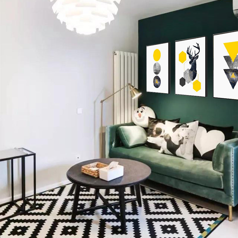 Brehn | Illustration Einfachheit Wandkunst Set mit Elch und geometrischem Muster in Schwarz-Gelb